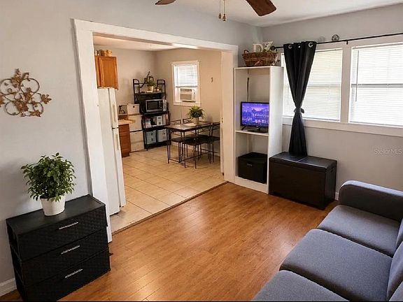 3rd image of 107 LAKE ELIZABETH DRIVE #B