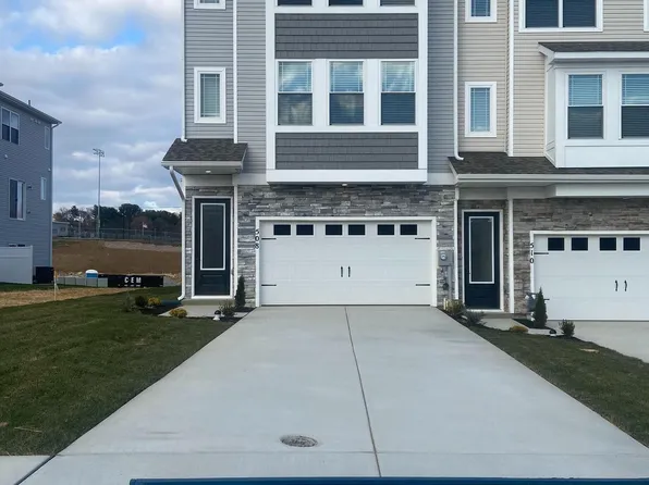 508 Bartholomew Dr, Waynesboro, PA 17268