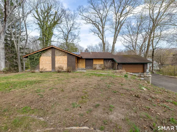 79 Loughran Avenue, Stamford, CT 06902