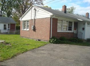 40 Vought Pl, Stratford, CT 06614