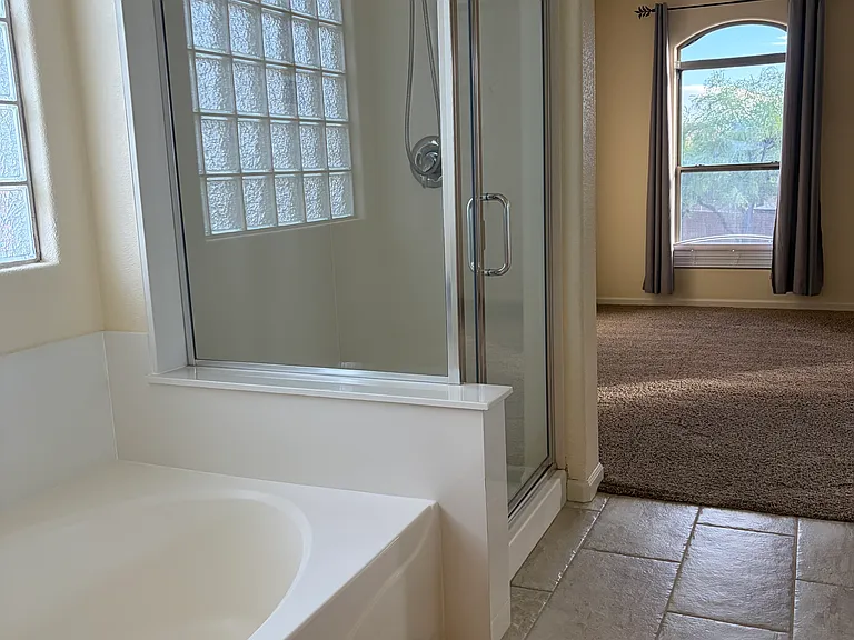 2504 W Hedgehog Pl — Photo 32