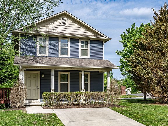 2nd image of 301 Stone Creek Dr #301