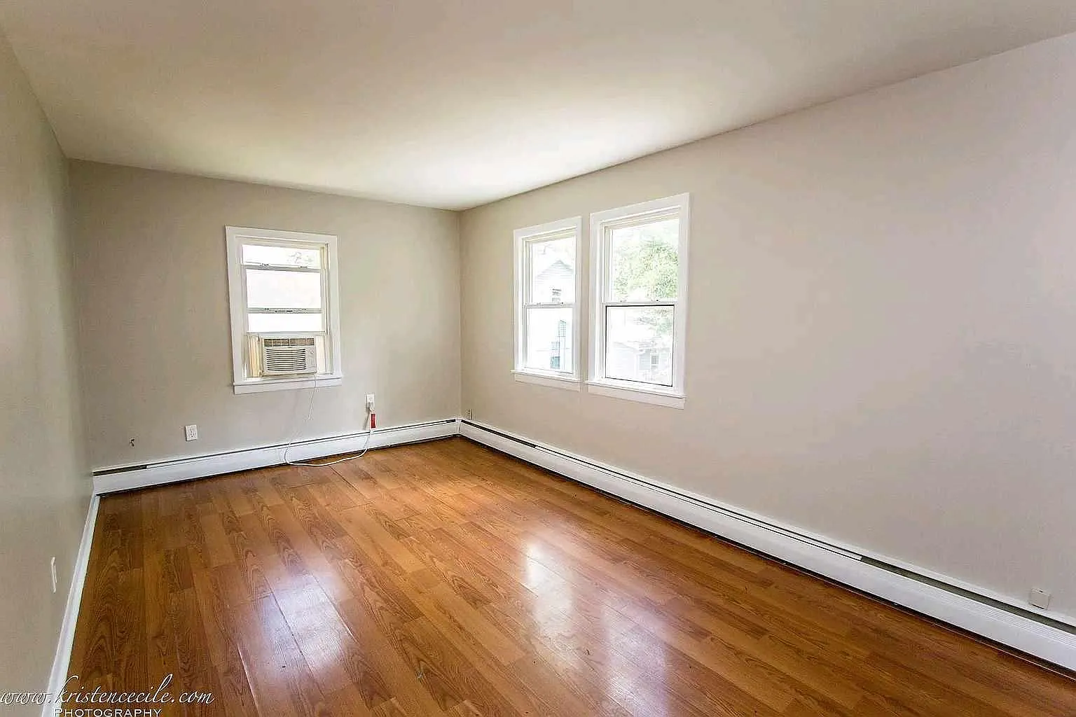 2 bed, 1000 sqft, $1,000 — Photo 2