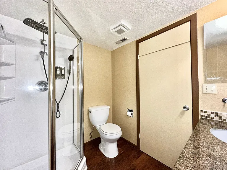 11642 100th Ave NE #305 — Photo 15