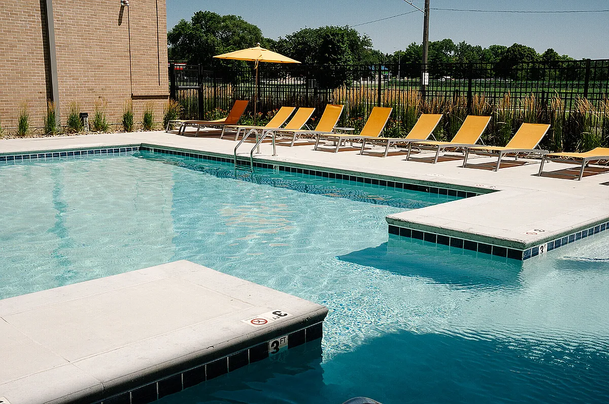 The Flats Pool - Flats At Leighton District