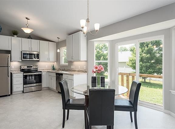 5th image of 137 Wilson Creek Dr