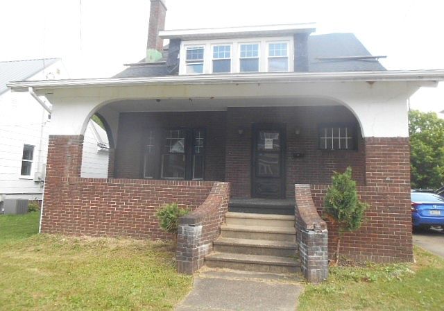 1st image of 27 W Frederick St