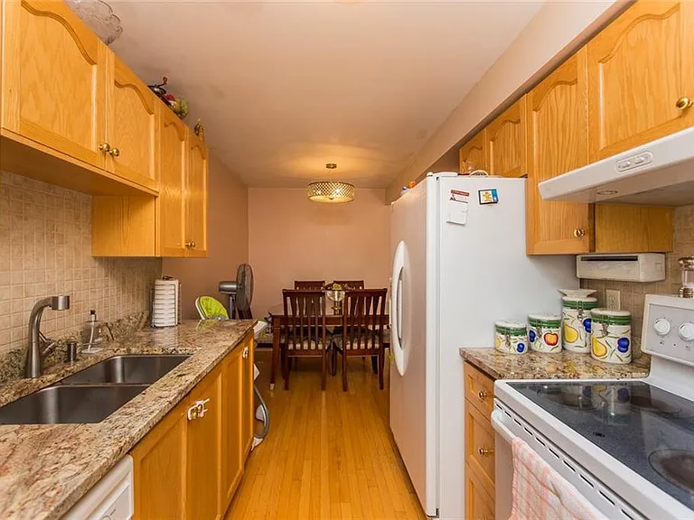 2889 Millstream Way #1 — Photo 4