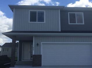 923 Eaglewood Ave W, West Fargo, ND 58078