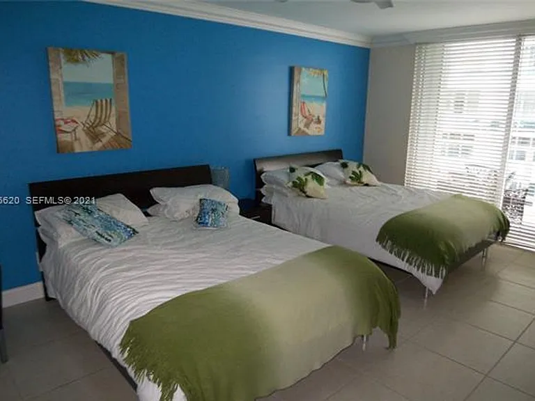 5151 Collins Ave #1030 — Photo 15
