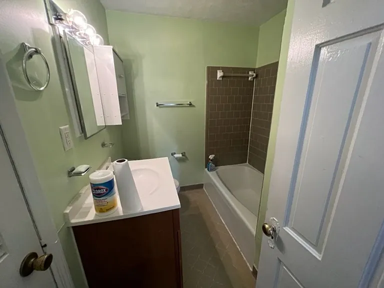 155 Greenwood Dr — Photo 10