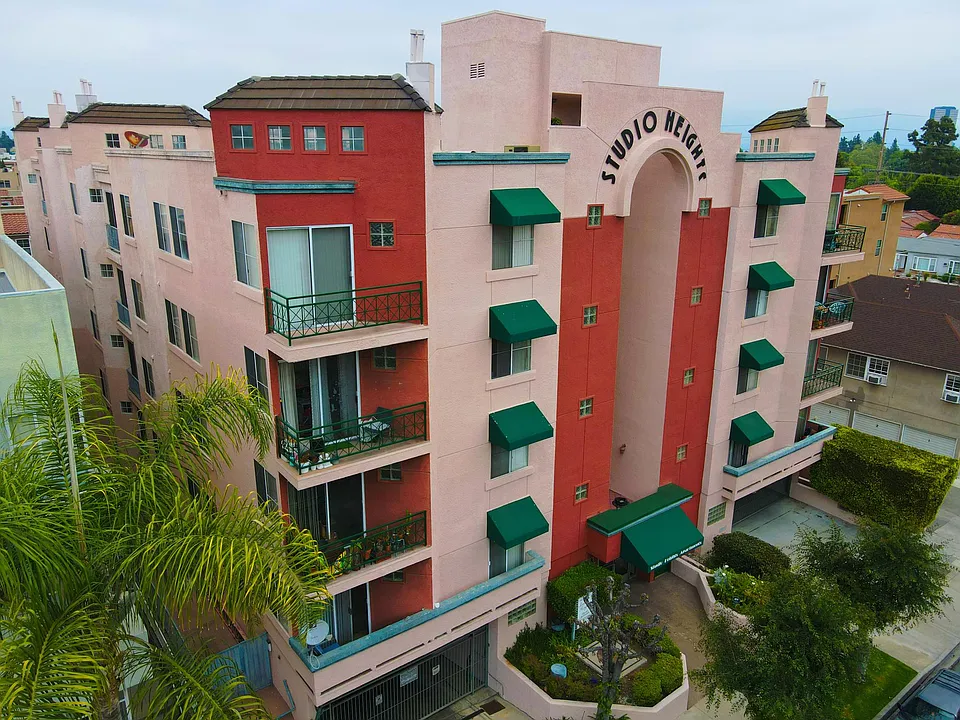 Studio Heights Apartments