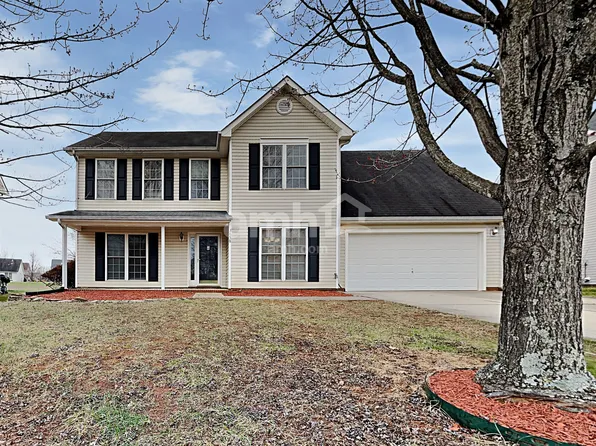 3658 Canopy Oak Ct, High Point, NC 27265