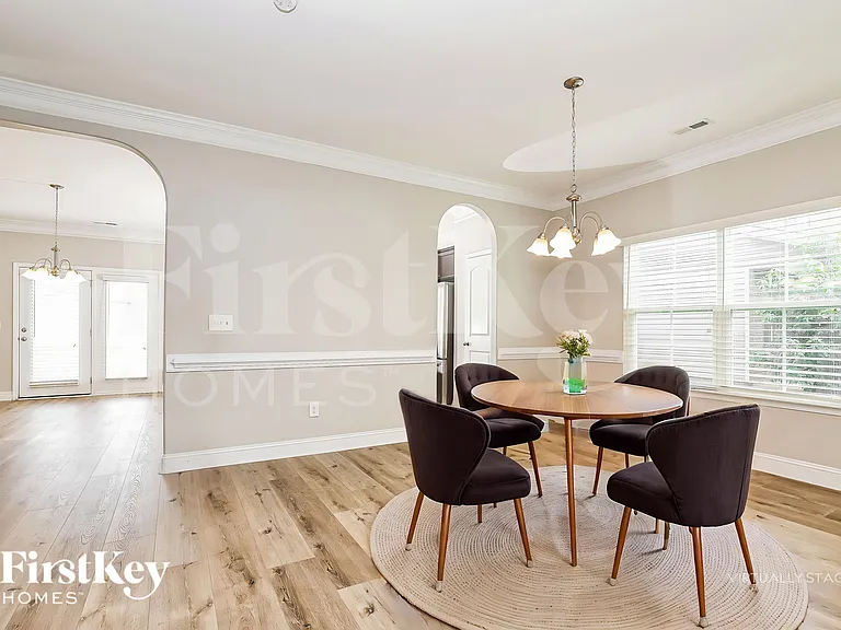 7 Cloverfield Ct — Photo 8
