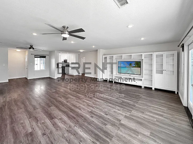 938 W Berkeley Ct — Photo 19