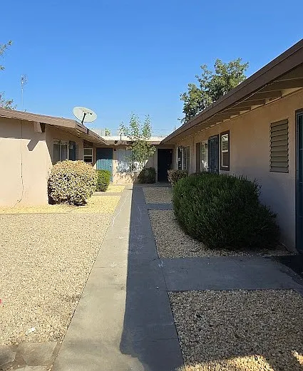 221 E Tuolumne St #221 — Photo 4