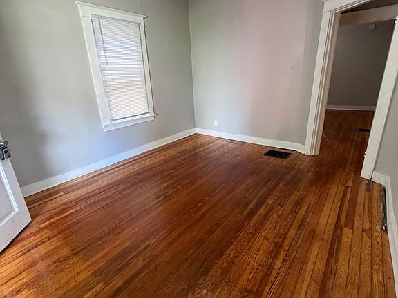 5th image of 714 M St