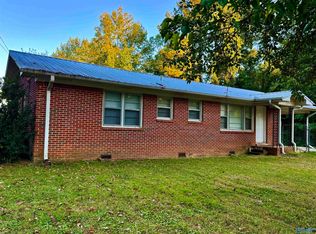 506 6th St NE, Arab, AL 35016