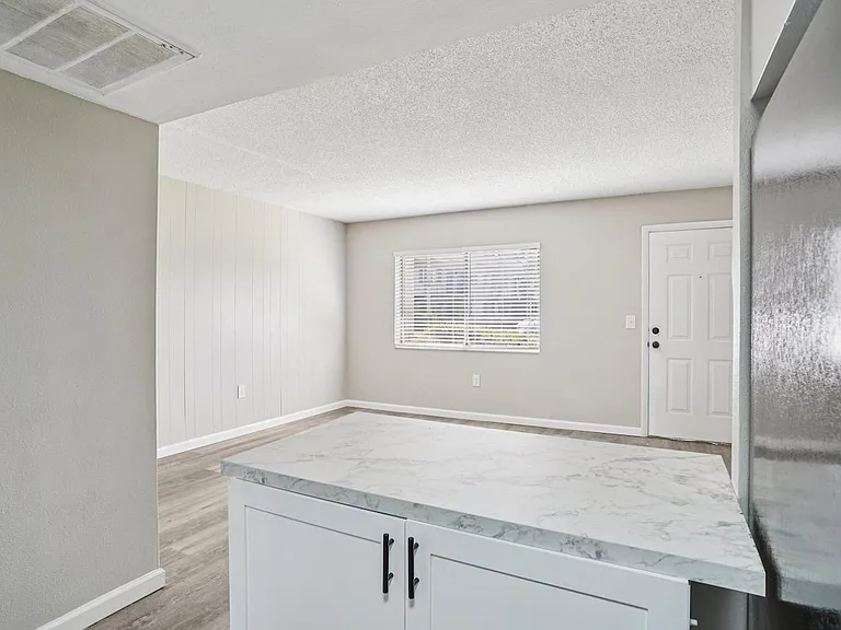 Waterview Crossing Apartments — Photo 21
