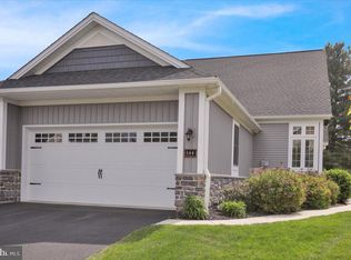 144 Copperstone Ct, Lancaster, PA 17551