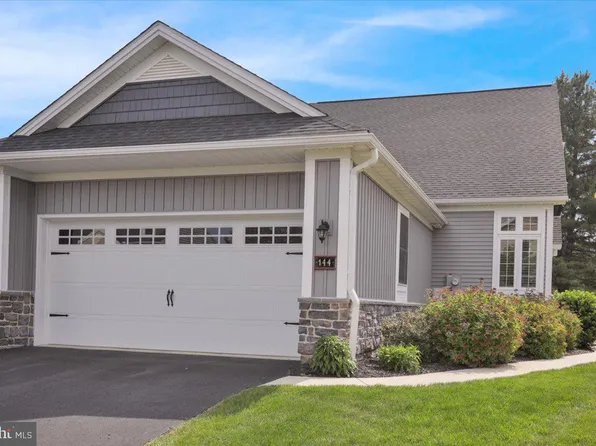 144 Copperstone Ct, Lancaster, PA 17551