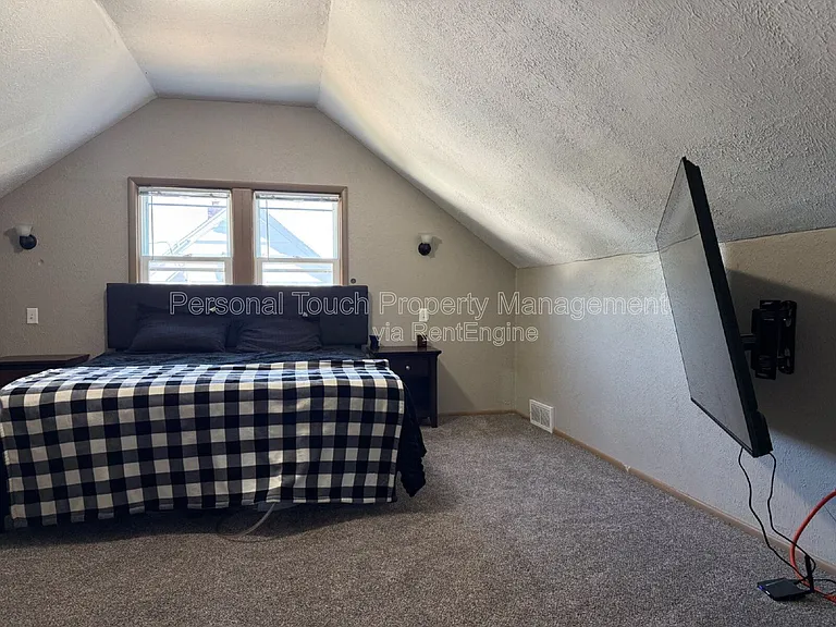 413 22nd St S — Photo 22