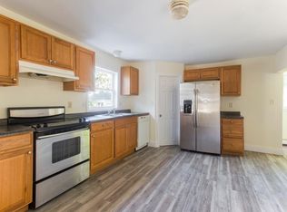 568 Beech St FLOOR 1, Manchester, NH 03104