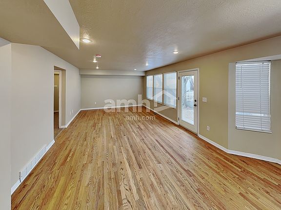 5th image of 3750 S Suffolk Cir