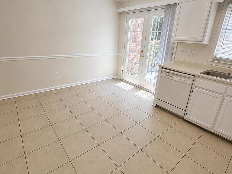 2905 Cedar Creek Rd #E — Photo 7