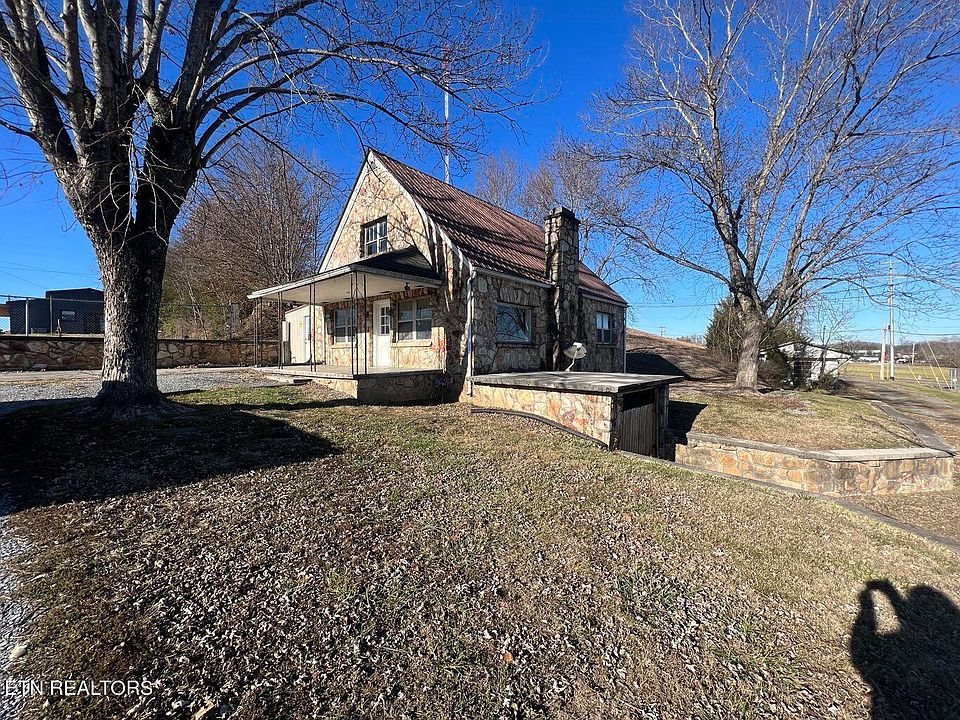 1st image of 620 E High Way #25/70
