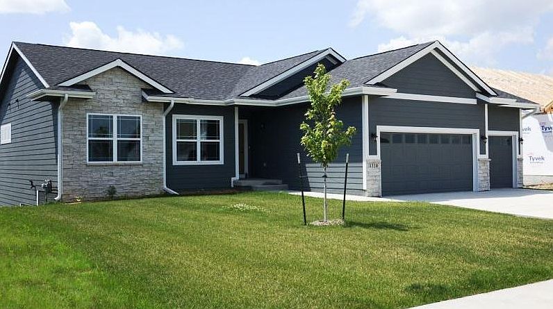 1st image of 1116 NW Abbie Dr