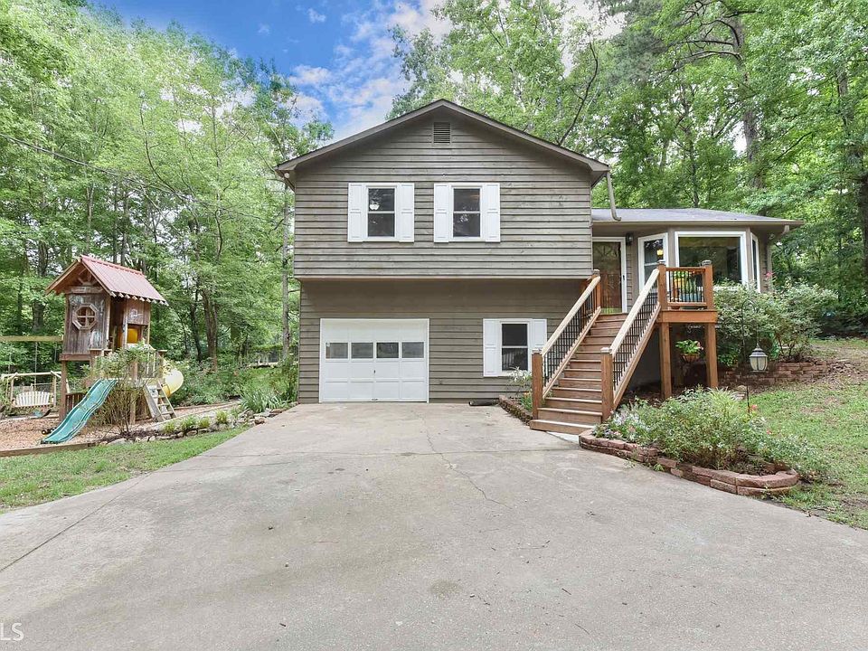 1st image of 572 Saddlewood Dr