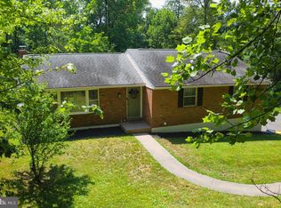 1199 Shenkel Rd, Pottstown, PA 19465