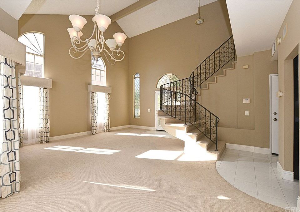 1st image of 2320 Calle Petula