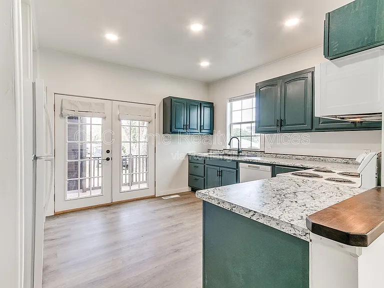 1812 W Noble Ave — Photo 36