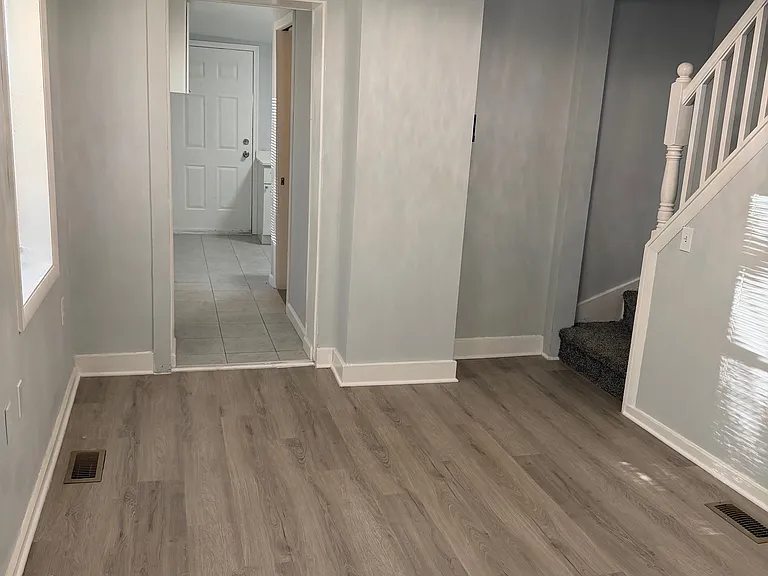 58 E Monroe St — Photo 5