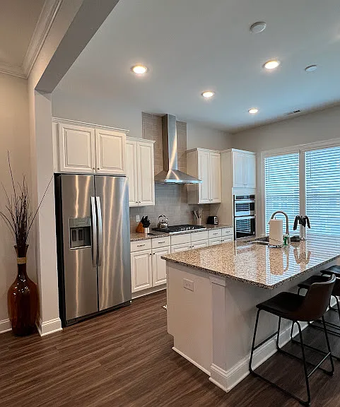 126 Mazarin Ln — Photo 2