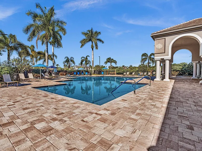 4194 Bluff Harbor Way — Photo 101