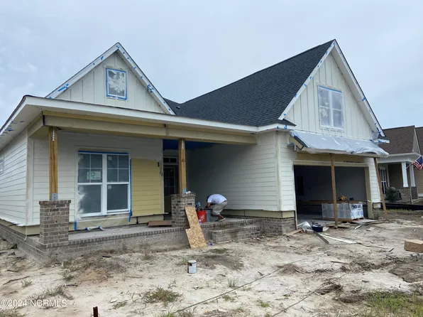 3419 Island Lakes Drive, Oak Island, NC 28461