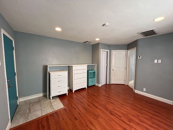 2nd image of 304 N 10th St APT 5
