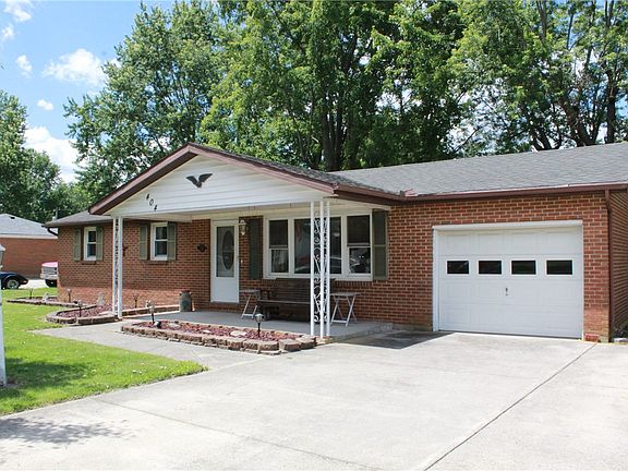 4th image of 404 Winbigler St