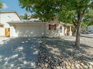 1011 Sparrow Hawk Ln, Patterson, CA 95363