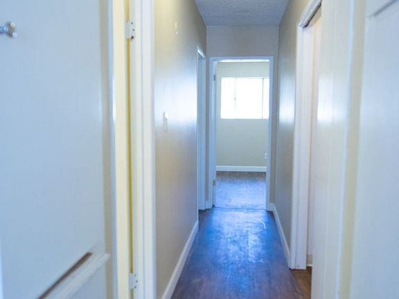 4th image of 22714 Maple Ave #4