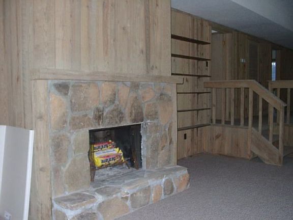 2nd image of 239 Shakespeare Dr Unit 313