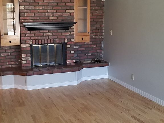 5th image of 8737 N 31st Ave