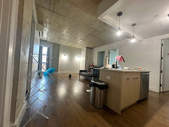 5th image of 740 E 21st St #5B
