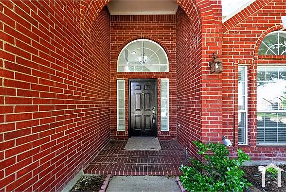 5 bed, 2895 sqft, $3,875 — Photo 4