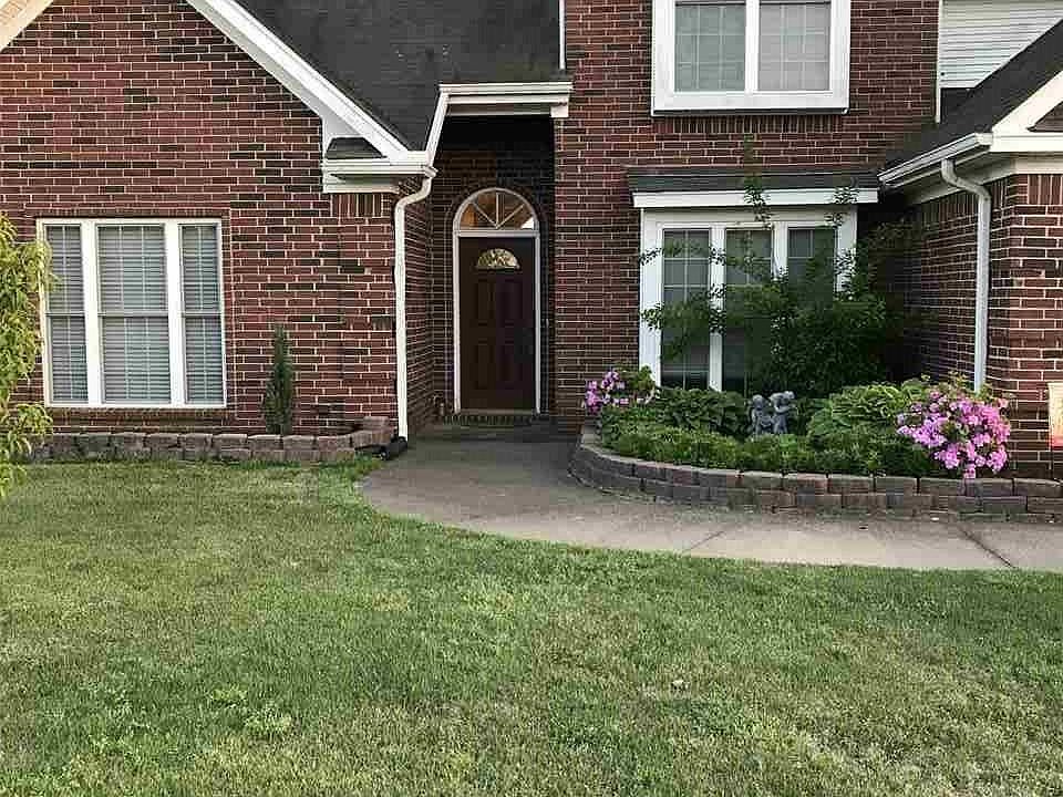 1st image of 3007 Turnberry Dr