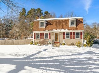 4 Cannongate Rd, Tyngsboro, MA 01879