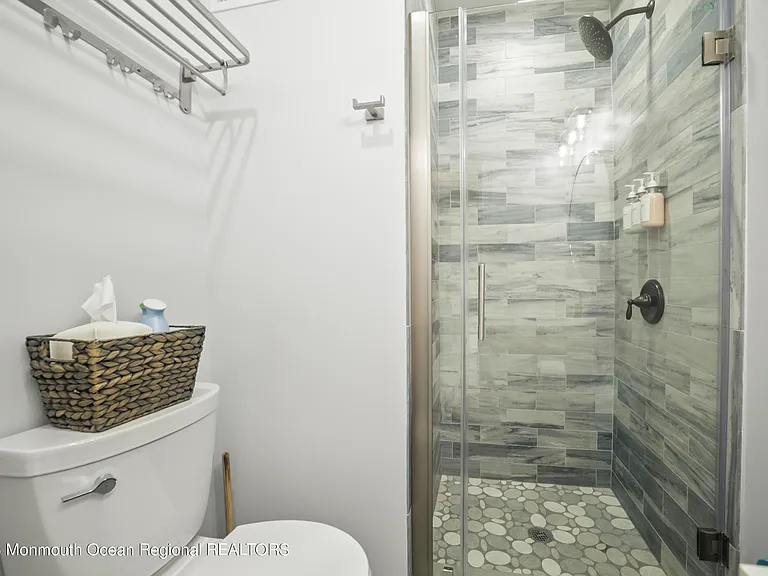 110 11th Ave #1 — Photo 16